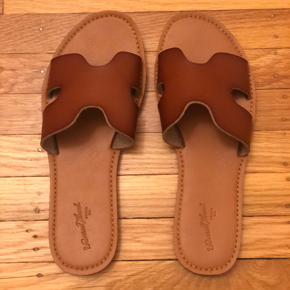 Jenny Slide - Universal Thread